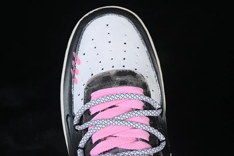 All categories Nk Air Force 1 Air Force series Nk Air Force 1 Low Air Force low top Nike Air Force 1'07 Low "Gray-Pink Lucky Charm" Hand-painted graffiti Gray pink lucky charm Air Force 1 low-top casual sneakers YD2425-880